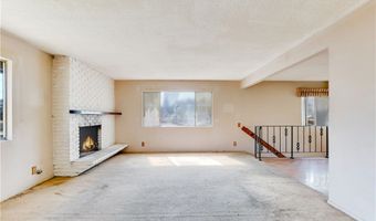 1360 E Fallbrook St, Fallbrook, CA 92028