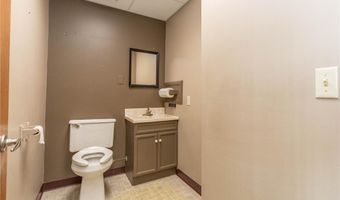 2308 S Broadway St Suite #5, Alexandria, MN 56308