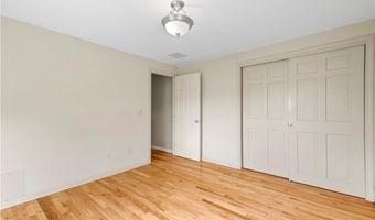 61 Kimberly Ln, Cranston, RI 02921