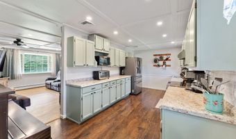 102 Pumpkin Hill Rd, Ashford, CT 06278