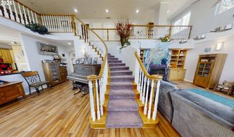 217 MARINE Dr, Brookings, OR 97415
