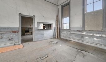 419 2nd St, Aurora, IN 47001