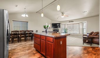 2606 Sapphire Ln, Anderson, CA 96007