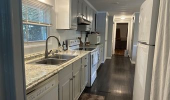 118 Emerald Dr, Barrington, NH 03825