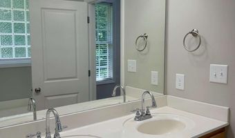 205 Huntington Shls, Athens, GA 30606