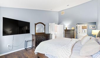 14 Brittany Dr, Bayville, NJ 08721