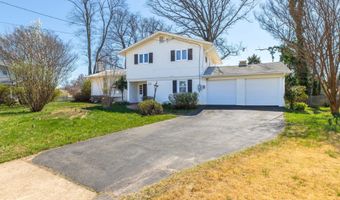 3923 FOREST GROVE Dr, Annandale, VA 22003