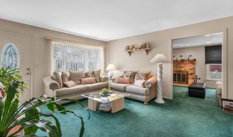 900 Cable Ave, Beachwood, NJ 08722