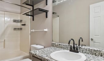 206 NW Ridgeline Dr, Ankeny, IA 50023