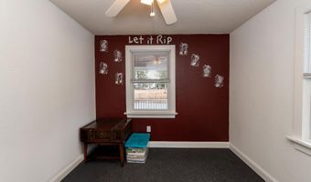 30 2nd St St, Franklinville, NJ 08322