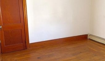 200 Market St, Warren, RI 02885