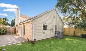9041 Alder Dr, Baton Rouge, LA 70817