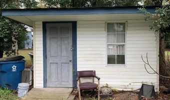 606 W 7th St, Alma, GA 31510