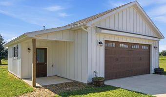 8011 Hollow Corners Rd, Almont, MI 48003