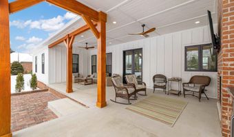 21572 34 Mile, Armada, MI 48005