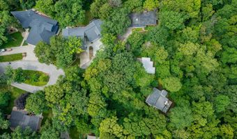 2201 Timberland Rd, Ames, IA 50014