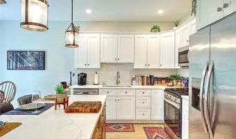 1485 Lonsdale Ave C, Lincoln, RI 02865
