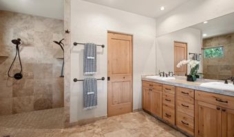 785 W Kuiaha Rd, Haiku, HI 96708