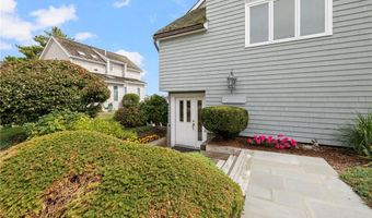 5 Defenders Row, Newport, RI 02840
