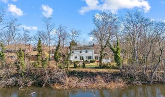 11 Searingtown Rd, Albertson, NY 11507