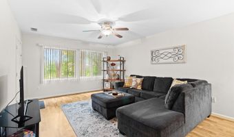 5 Port Royal Dr 7, Alloway, NJ 07462