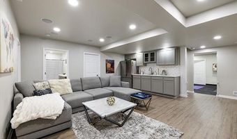 18918 Denali Cir, Northville, MI 48168