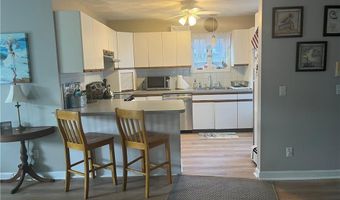 31 Franklin St 2, Newport, RI 02840