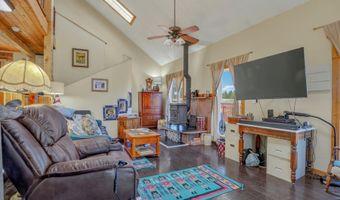 149 Saladon Rd, Angel Fire, NM 87710
