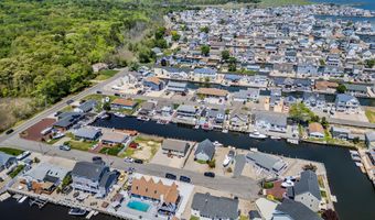 212 Cypress Dr, Bayville, NJ 08721