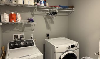 48 Mountain View Dr, Auburn, ME 04210