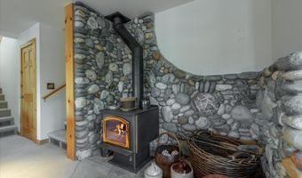 1580 Upper Bench Rd, Alpine Meadows, CA 96146