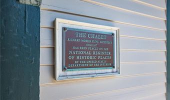 35 Chastellux Ave I, Newport, RI 02840