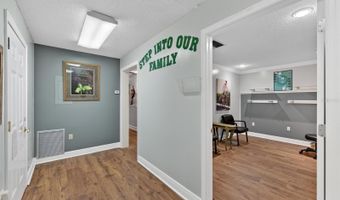 7 W MAIN St 12-14, Apopka, FL 32703