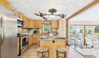 163 Winterberry Rd, Narragansett, RI 02874