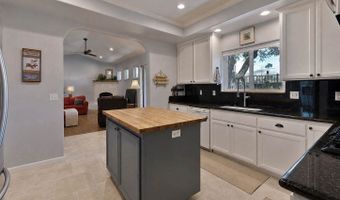 1070 Suzanne Dr, Angels Camp, CA 95222