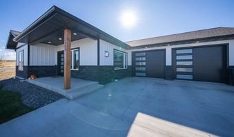 755 Go Around Loop, Cody, WY 82414