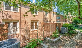 2345 S ROLFE St S, Arlington, VA 22202