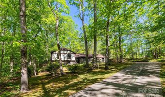 6 Woodmere Dr, Arden, NC 28704
