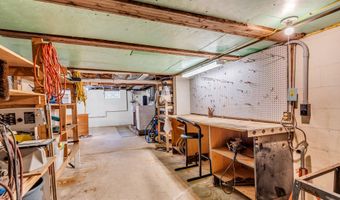 615 Riverside Dr, Bayville, NJ 08721