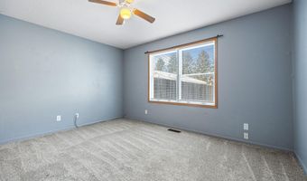 5225 Kansas Dr, Ames, IA 50014