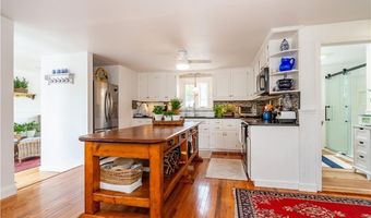 170 Pilgrim Pkwy, Warwick, RI 02888