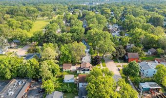 1212 N LEMINWAH St, Appleton, WI 54911