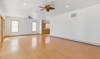 159 Harbor Inn Rd, Bayville, NJ 08721