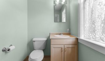 20 Springbrook Dr, Belfast, ME 04915