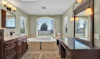 3181 Goldenspur Dr, Camarillo, CA 93010