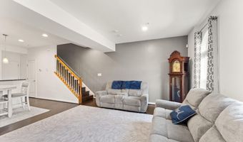 21709 CHARITY Ter 10C, Ashburn, VA 20147