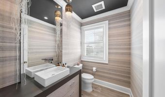 162 76th St, Avalon, NJ 08202