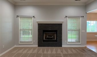 1 Elder Ln, Bella Vista, AR 72714