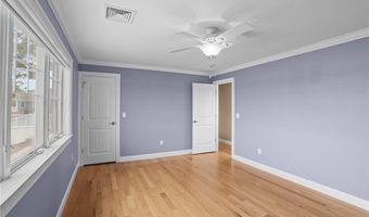 99 Boyce Ave, Barrington, RI 02806