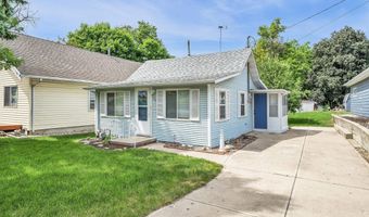 66 Gingles Dr, Arnolds Park, IA 51331